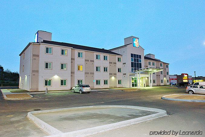 Motel 6-Estevan, Sk 외부 사진
