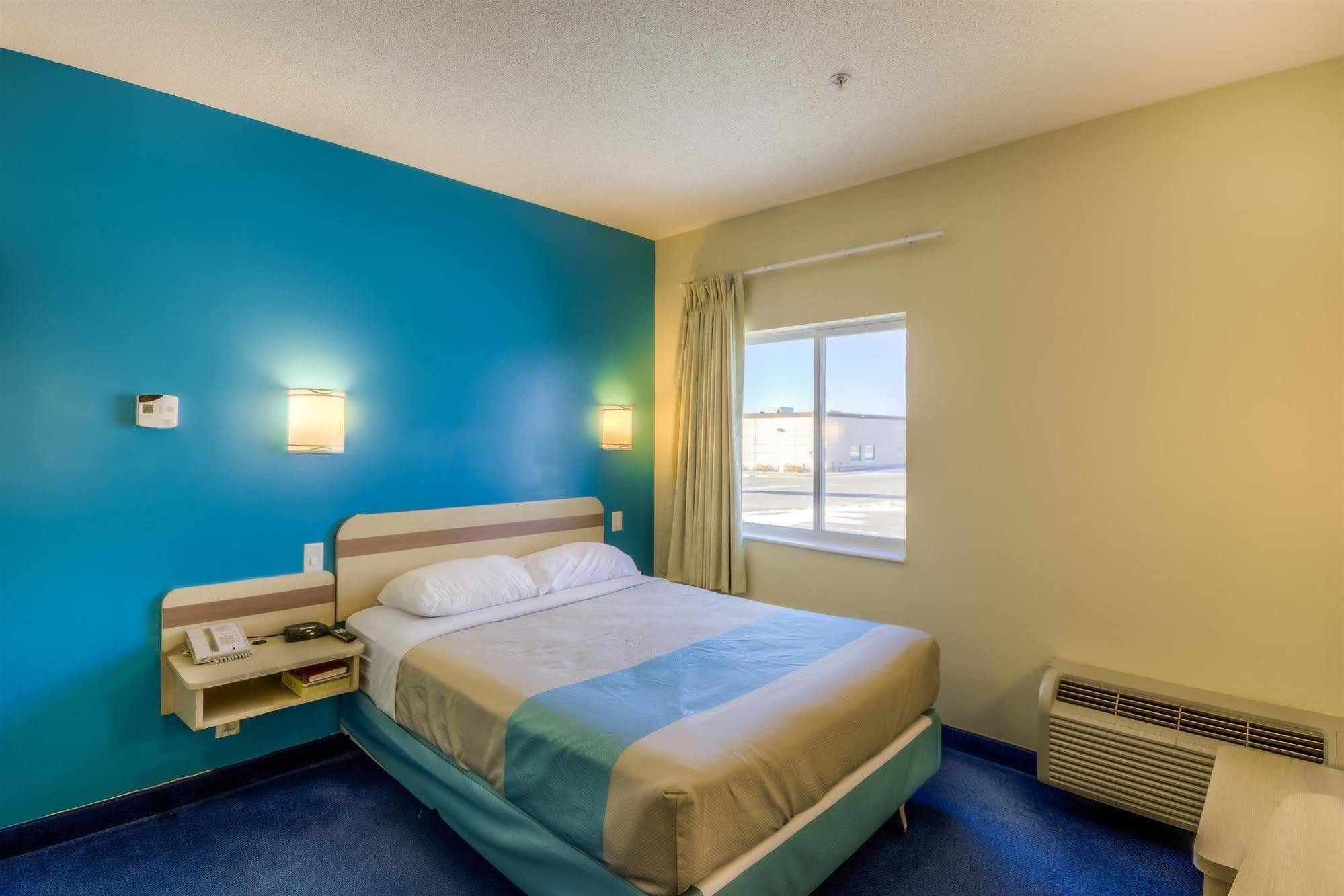 Motel 6-Estevan, Sk 외부 사진
