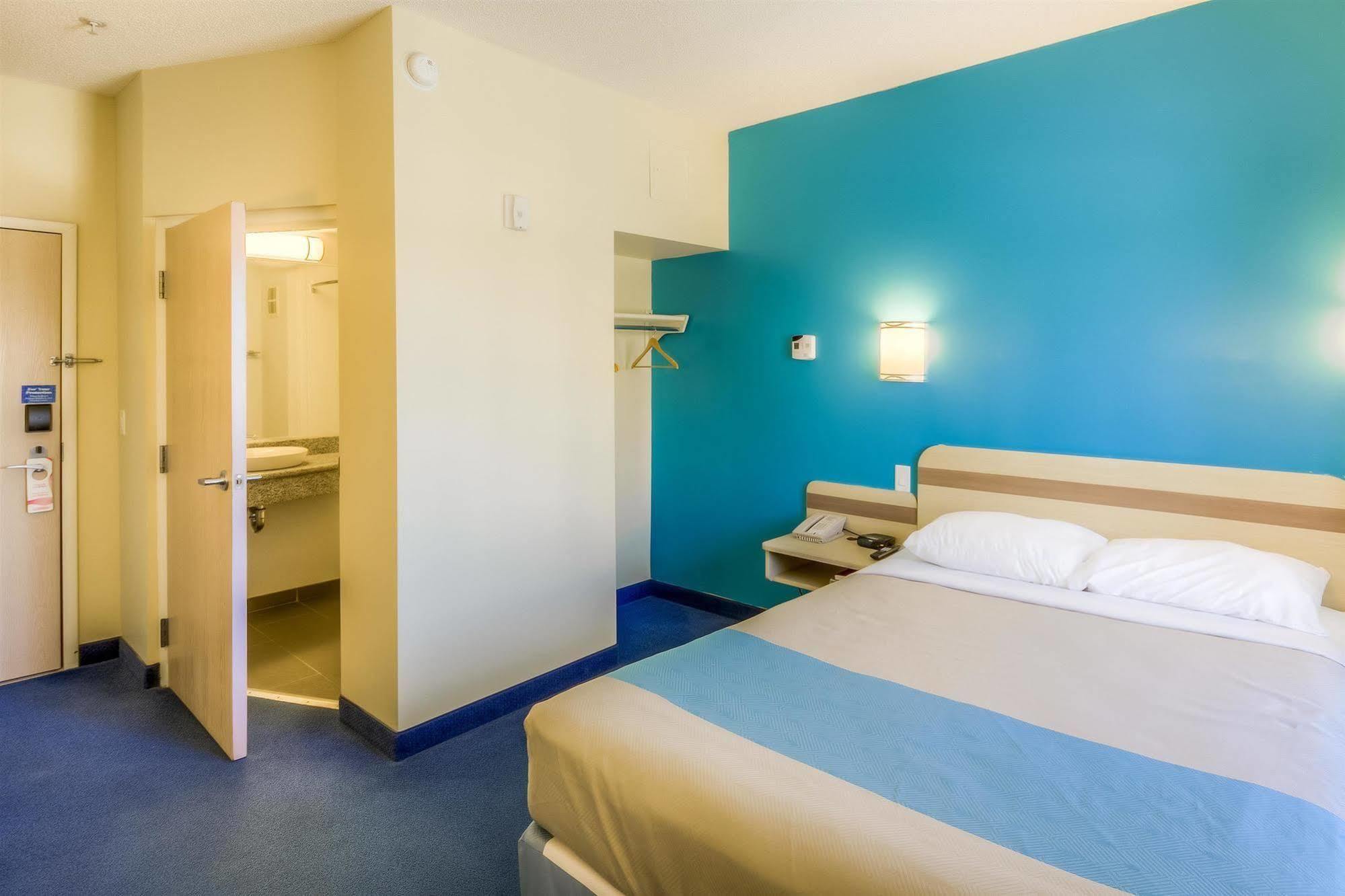 Motel 6-Estevan, Sk 외부 사진